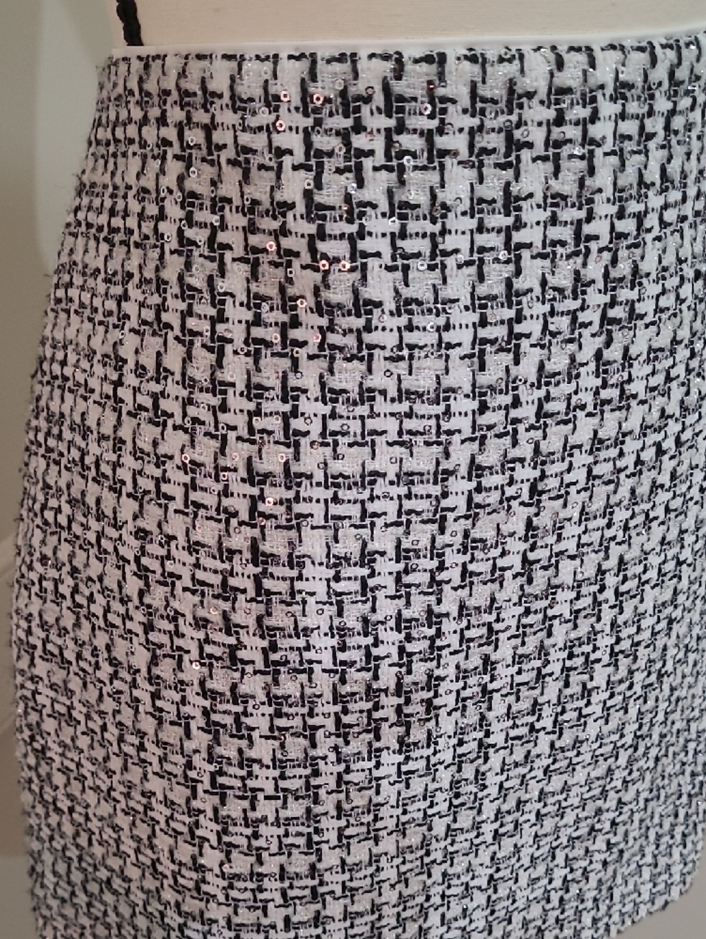Loft Classic Black & White Tweed Sequin Pencil Skirt - Picture 3 of 6